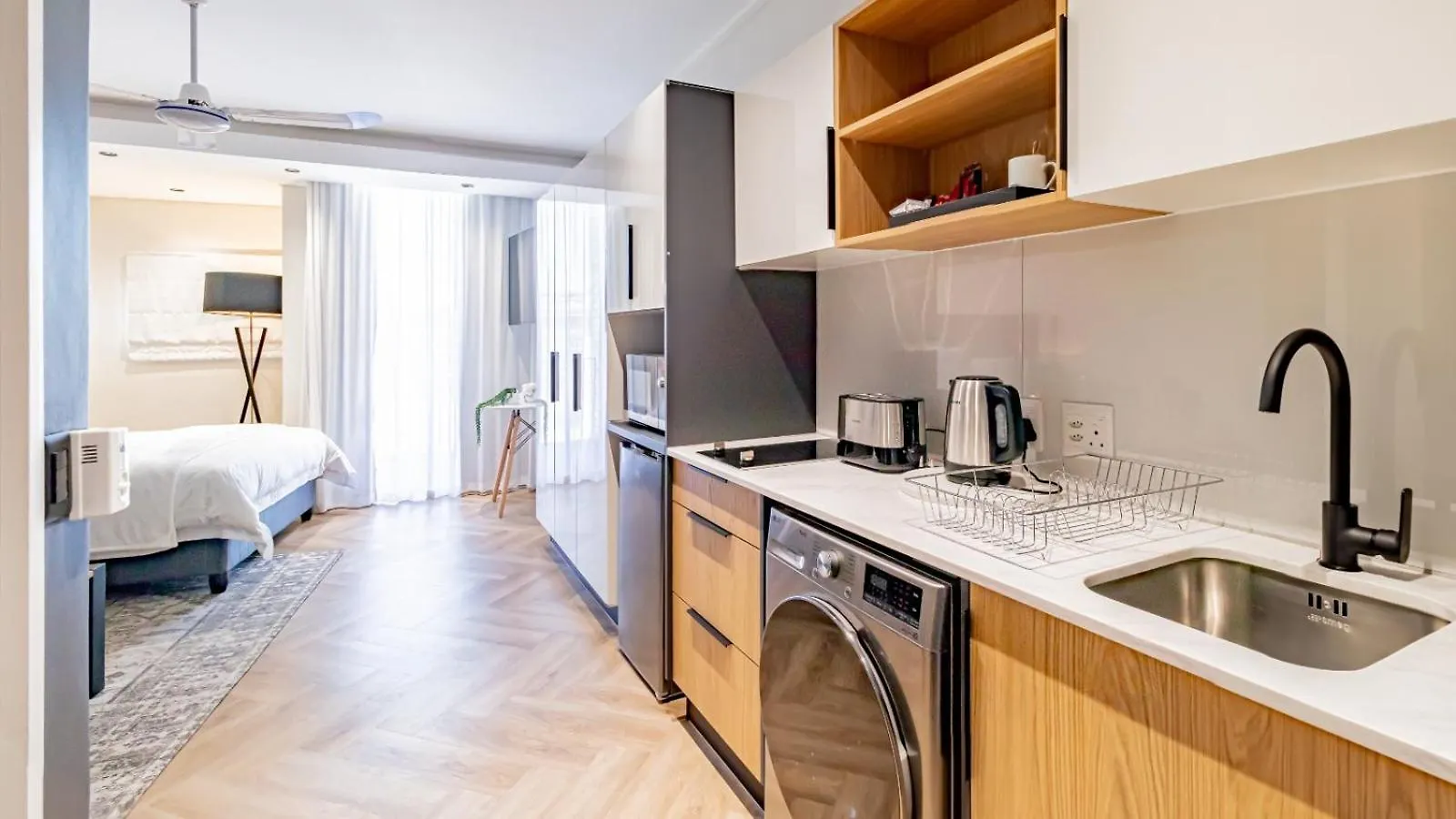 Luxury One Bed & Bath-On Park Apartment Cape Town South Africa