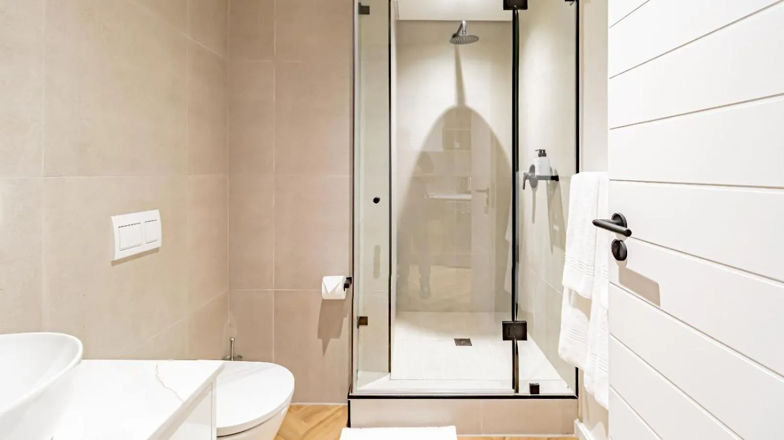 Luxury One Bed & Bath-On Park Apartment Cape Town South Africa